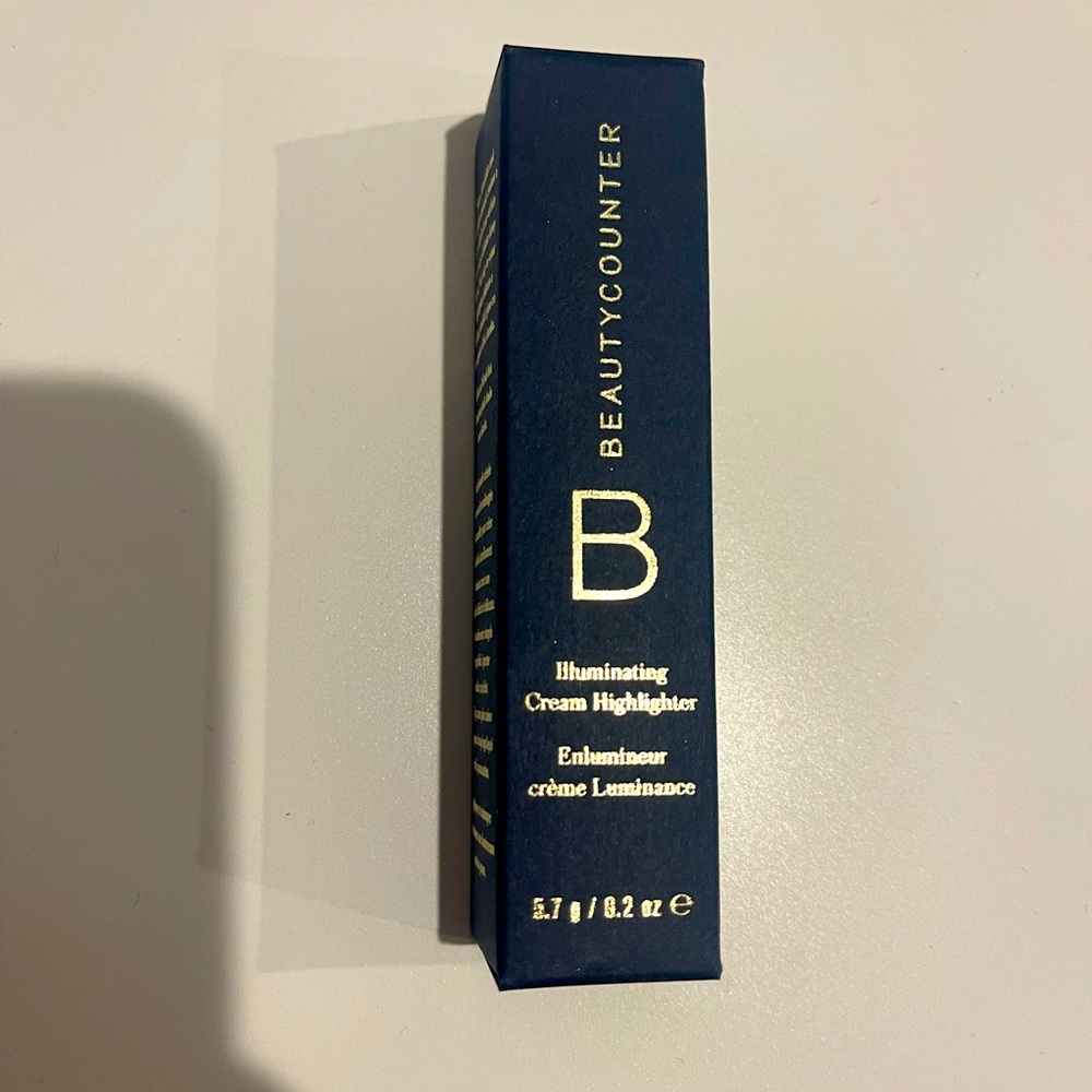 Beautycounter Illuminating Highlighter Pearl Glow